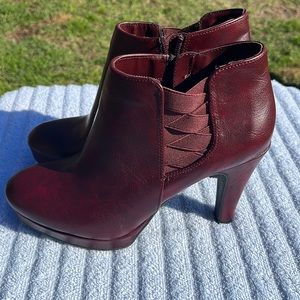 Maurices Platform Booties Size 8